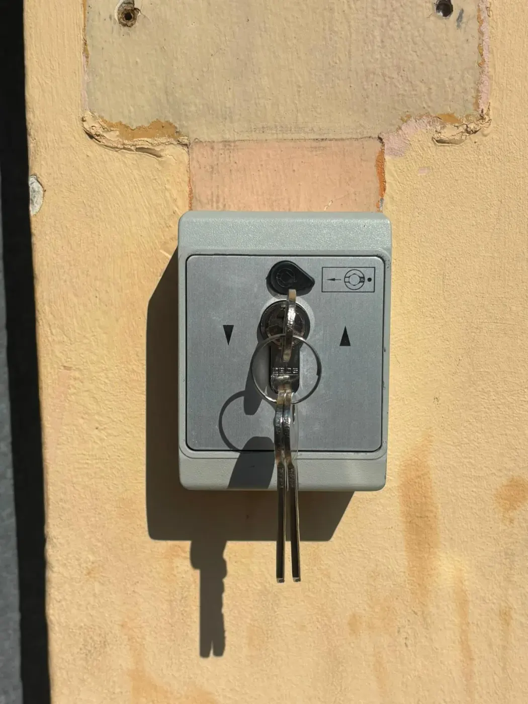 Motorisation de rideau métallique à Paris 9