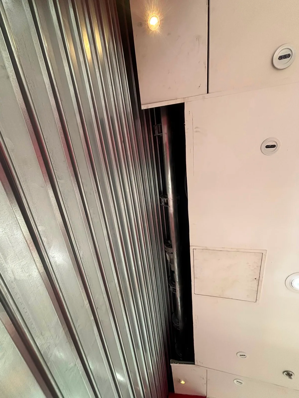 Réparation de rideau métallique à Paris 9